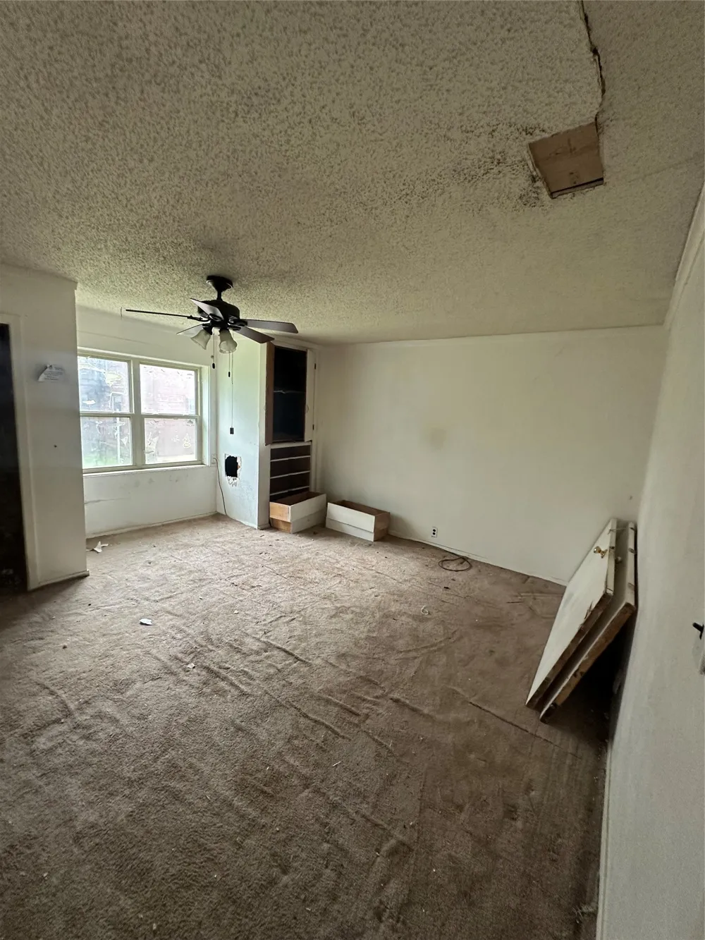 6921 Charbonneau Road Lake Worth, TX 76135