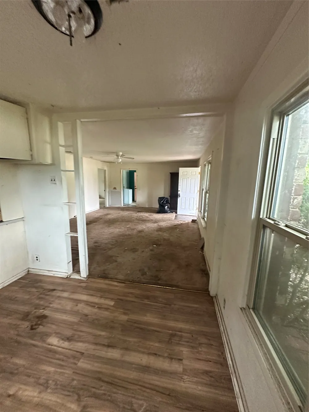 6921 Charbonneau Road Lake Worth, TX 76135