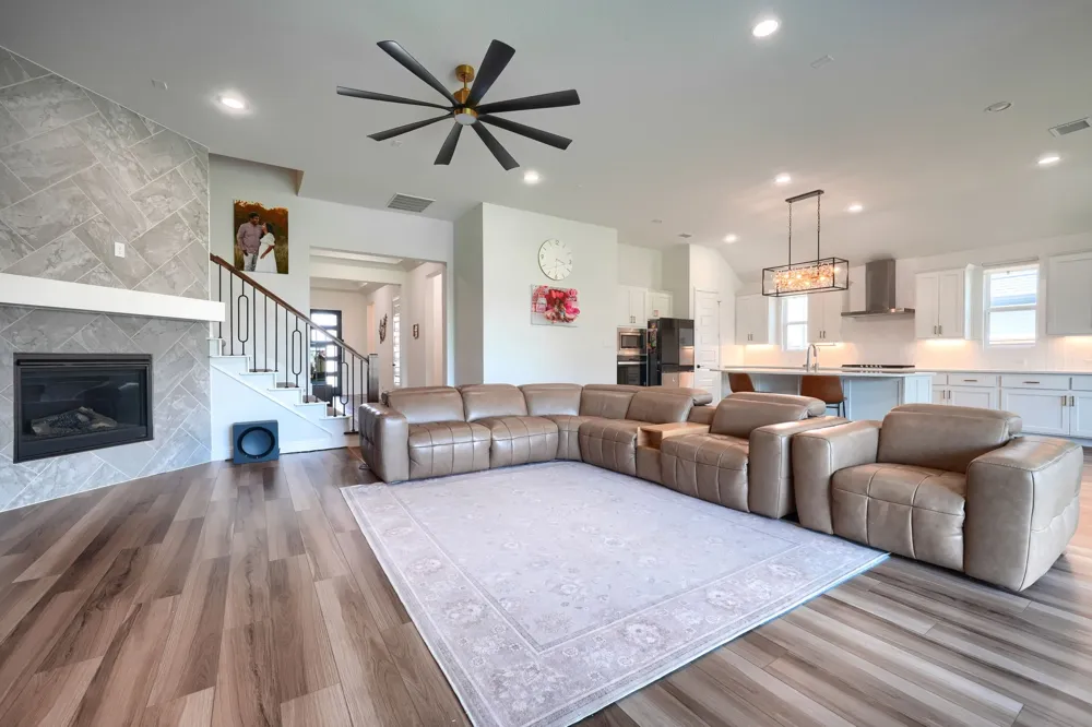 2532 Blackpool Court Celina, TX 75009