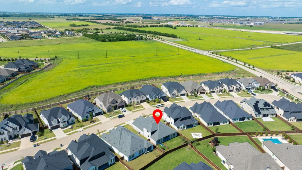 2532 Blackpool Court Celina, TX 75009