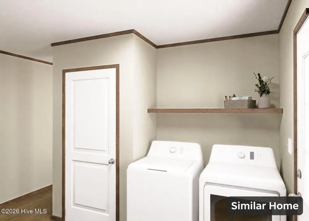 932 Mirror Lake Drive Southport, NC 28461