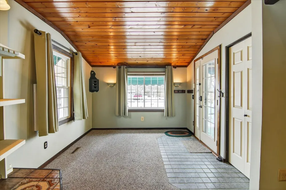 289 Lyon Lake Road Marshall, MI 49068