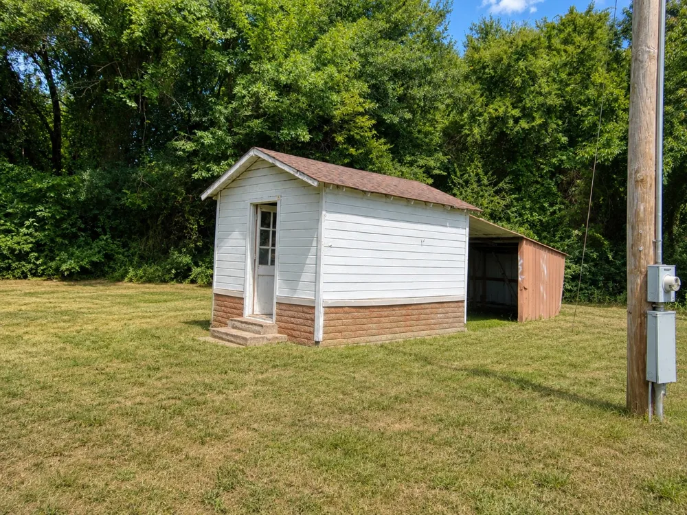 461924 E 1140 ROAD E Sallisaw, OK 74955