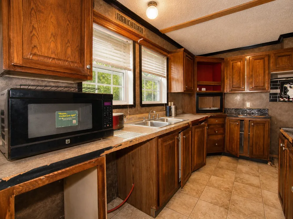 461924 E 1140 ROAD E Sallisaw, OK 74955