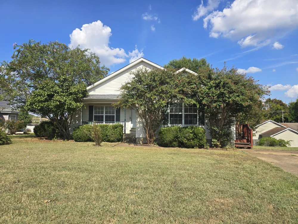 2754 Belle Meade Pl Columbia, TN 38401