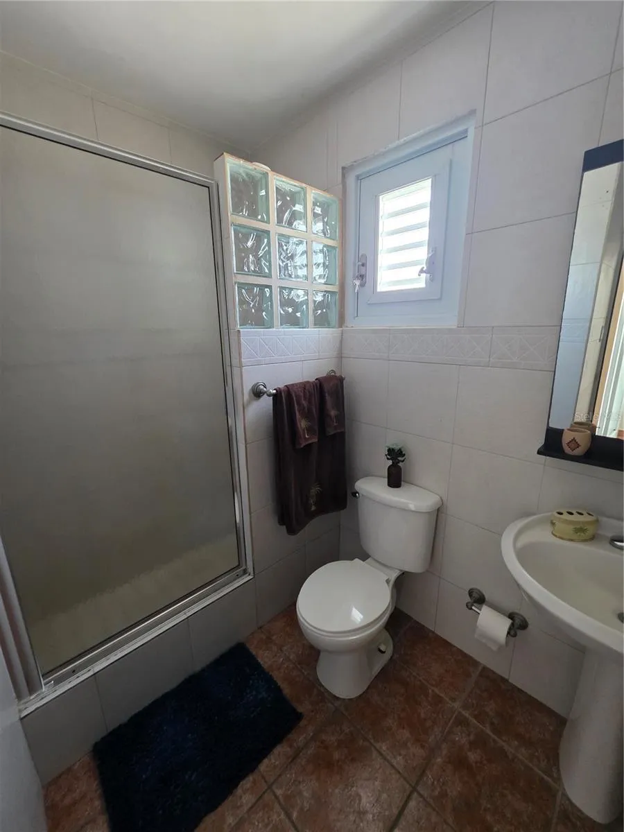 6690 ALBACORA Vega Alta, PR 00692