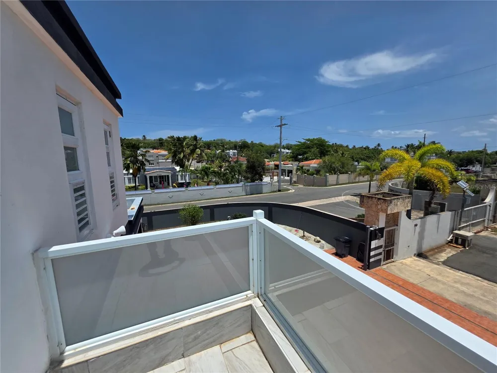 6690 ALBACORA Vega Alta, PR 00692