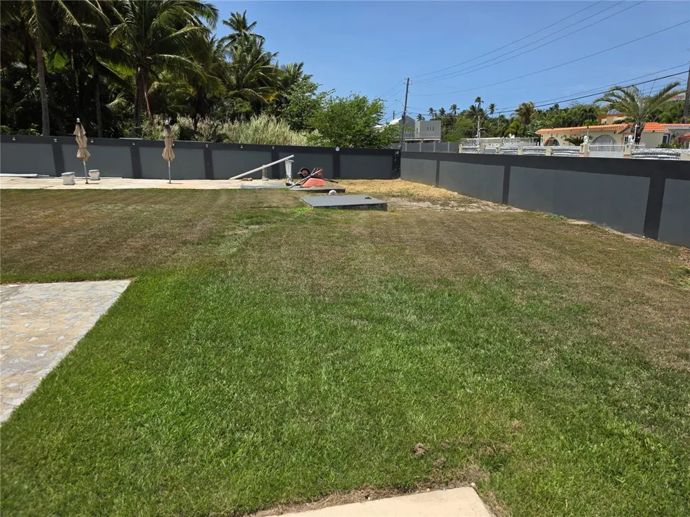 6690 ALBACORA Vega Alta, PR 00692