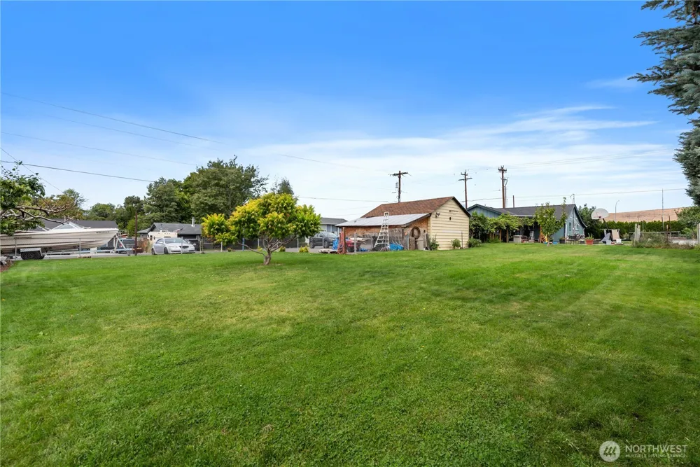 7 S Roland Avenue East Wenatchee, WA 98802