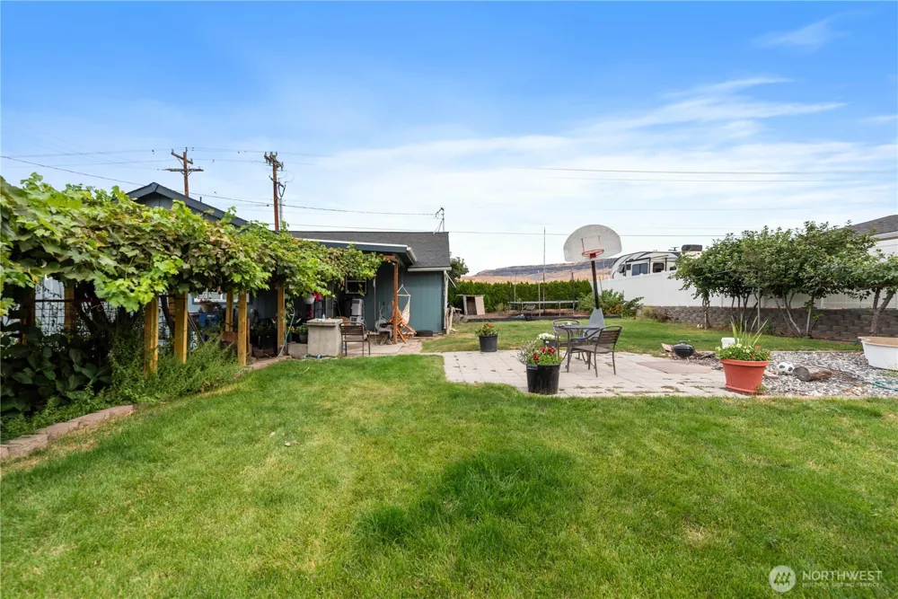 7 S Roland Avenue East Wenatchee, WA 98802