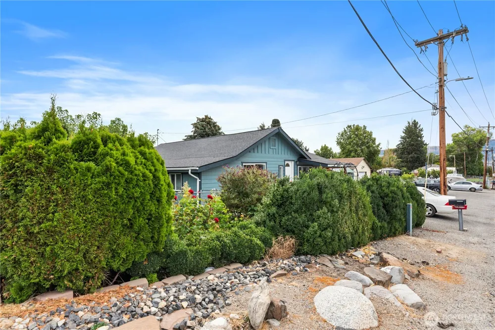 7 S Roland Avenue East Wenatchee, WA 98802