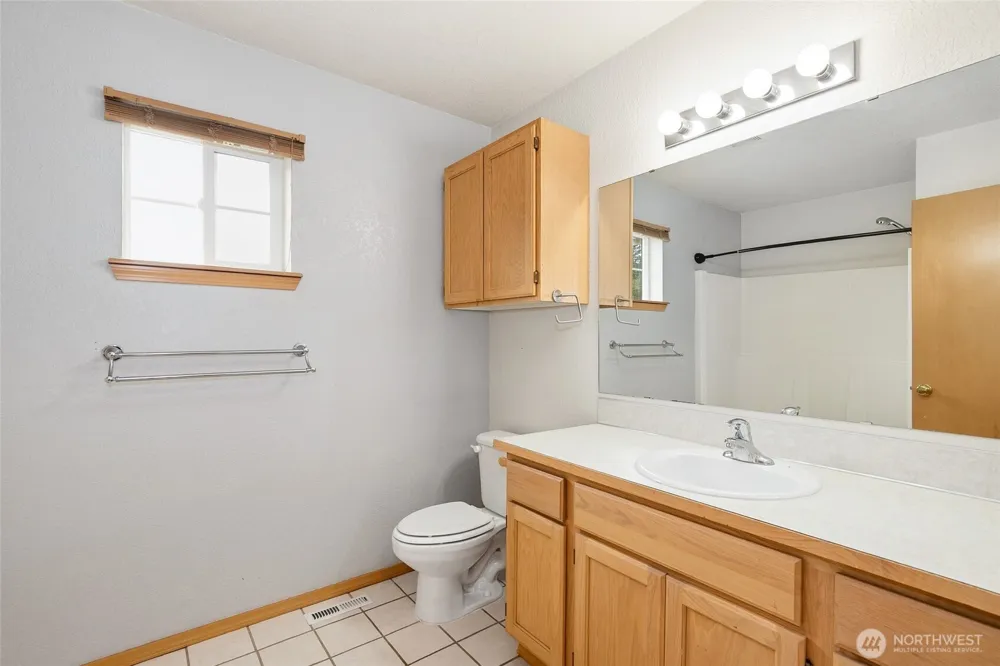 298 SE Winchester Hill Drive Chehalis, WA 98532