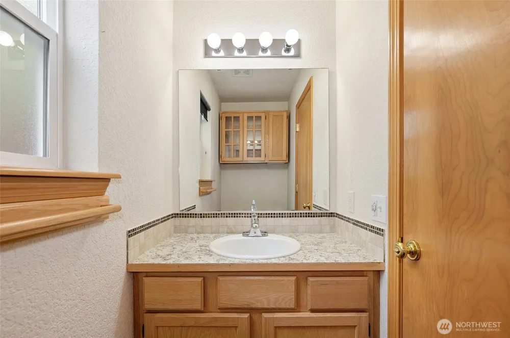 298 SE Winchester Hill Drive Chehalis, WA 98532