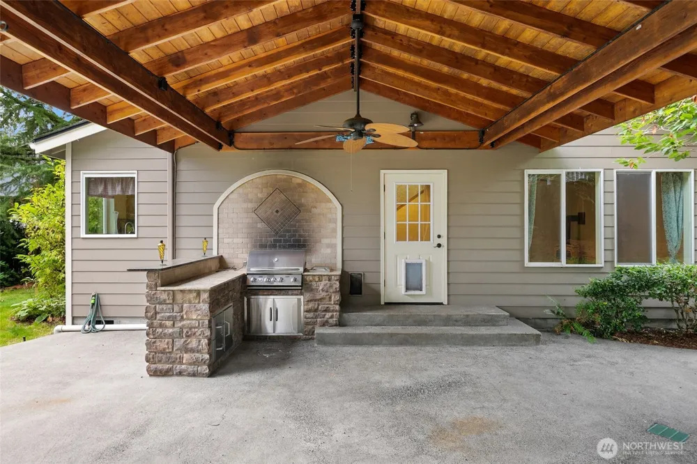 298 SE Winchester Hill Drive Chehalis, WA 98532