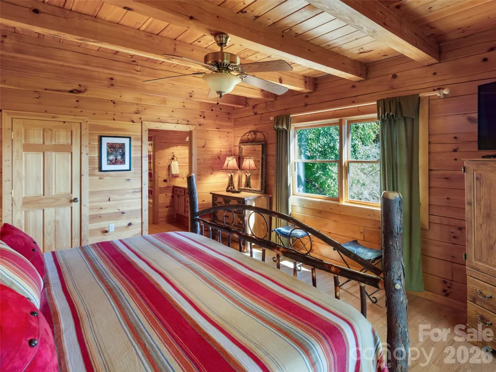 10 Cougar Lane Maggie Valley, NC 28751