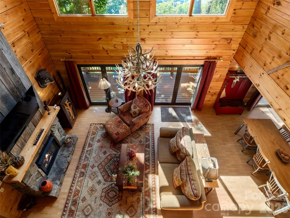 10 Cougar Lane Maggie Valley, NC 28751