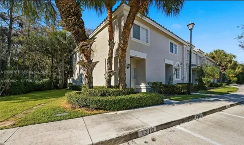 5703 NW 48th Ave #48