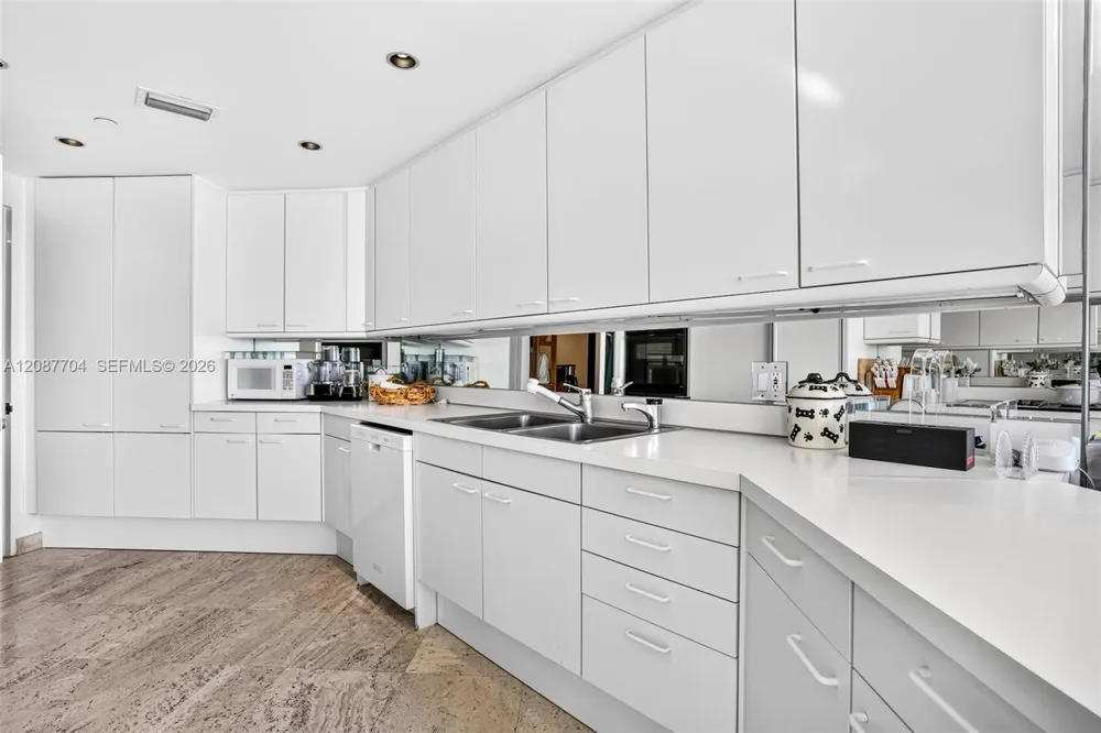 9999 Collins Ave #5E Bal Harbour, FL 33154