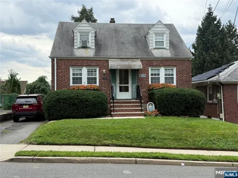 72 Fairview Avenue