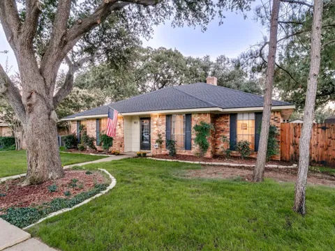 905 Summer Trail