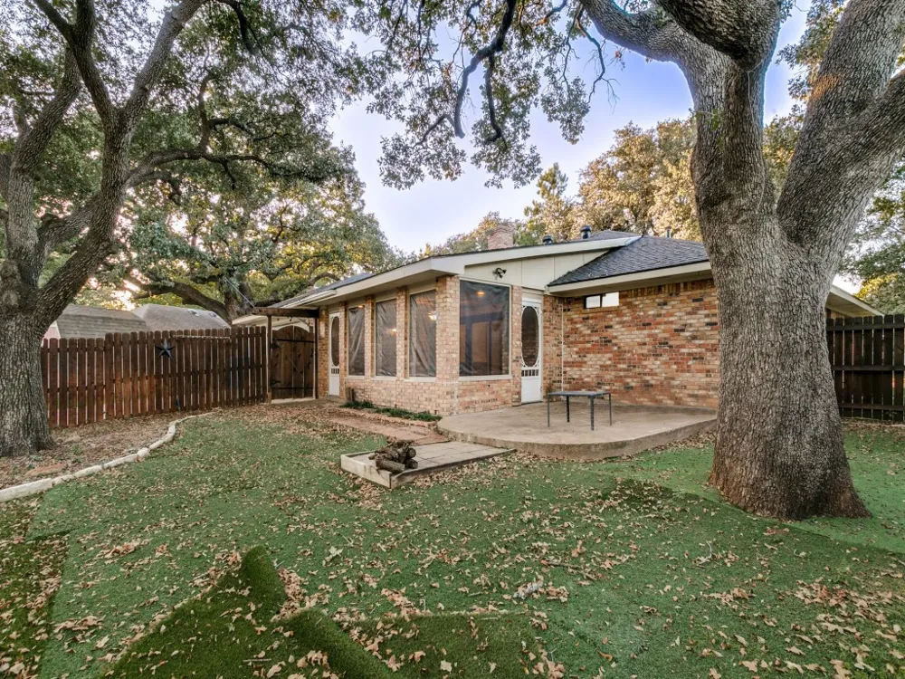 905 Summer Trail Flower Mound, TX 75028