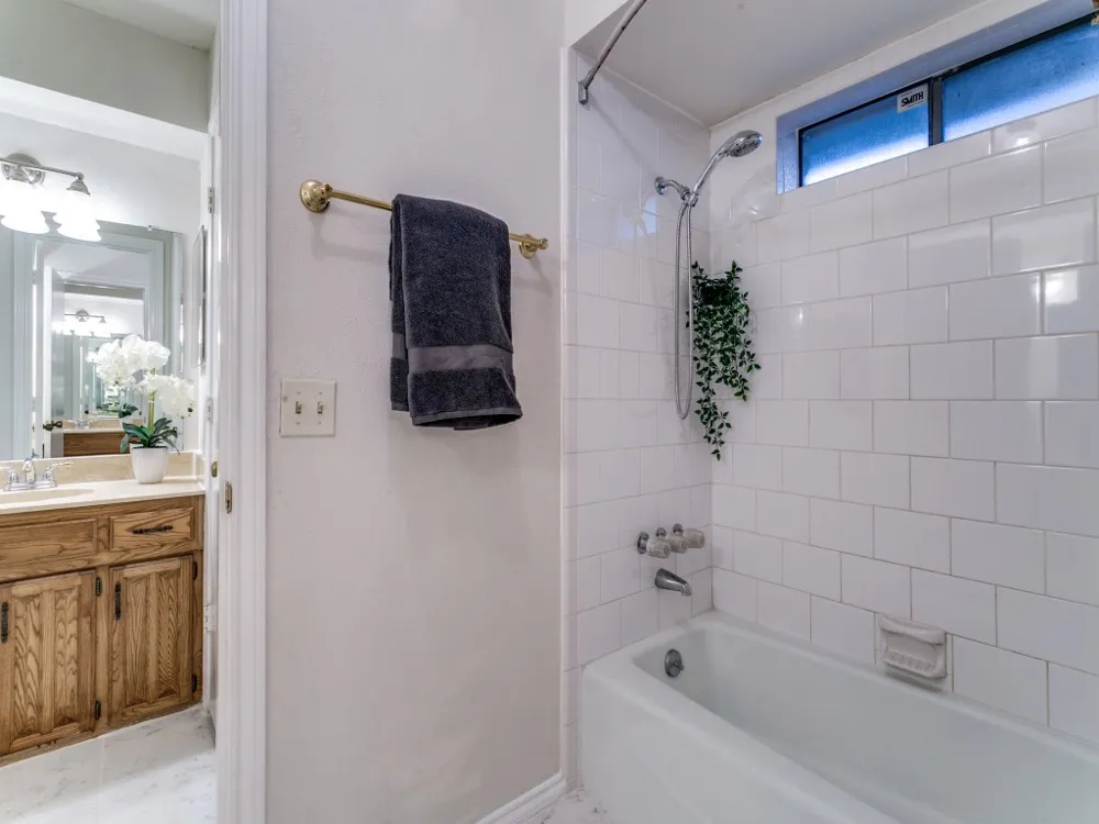 905 Summer Trail Flower Mound, TX 75028