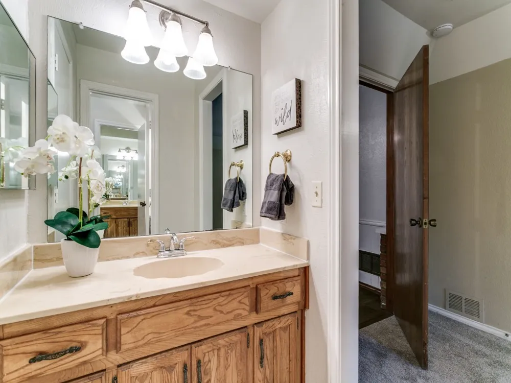 905 Summer Trail Flower Mound, TX 75028