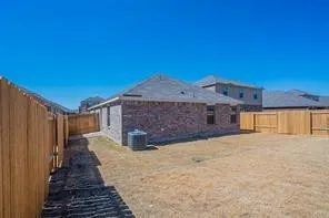 179 Aster Drive Sanger, TX 76266
