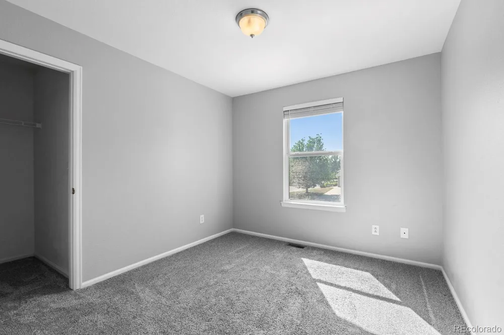 8019 S Kittredge Court Englewood, CO 80112