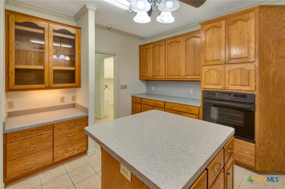 192 Huron Street Victoria, TX 77905