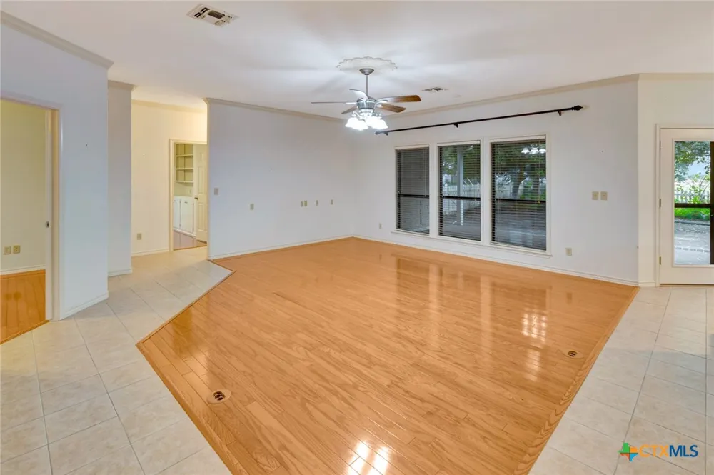 192 Huron Street Victoria, TX 77905