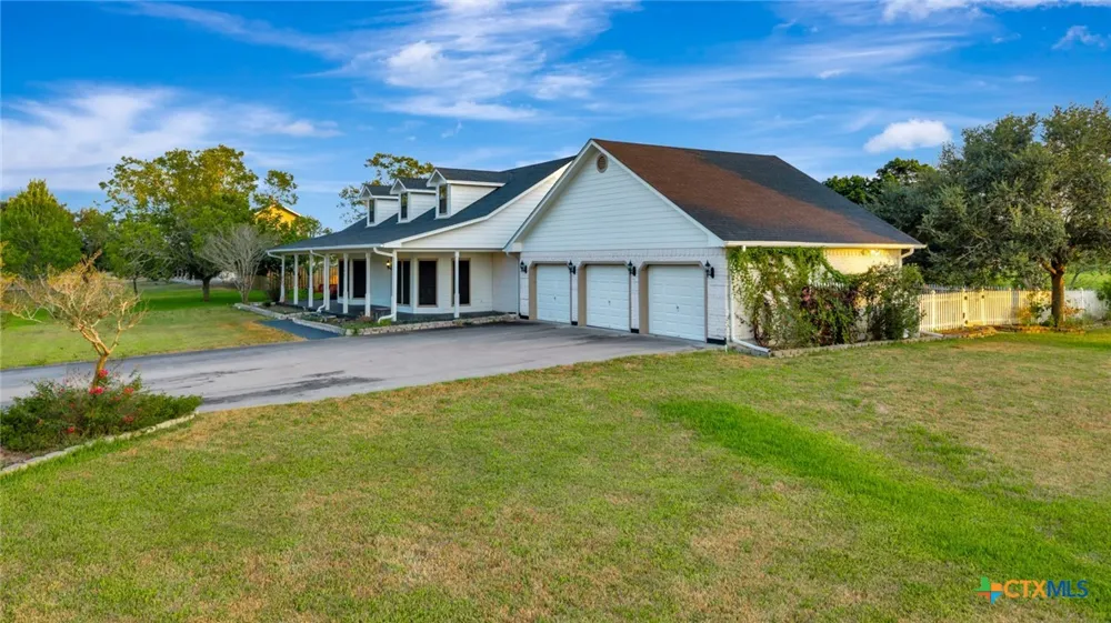 192 Huron Street Victoria, TX 77905