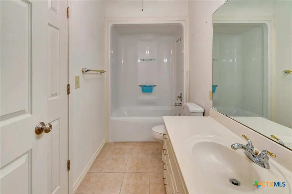 192 Huron Street Victoria, TX 77905