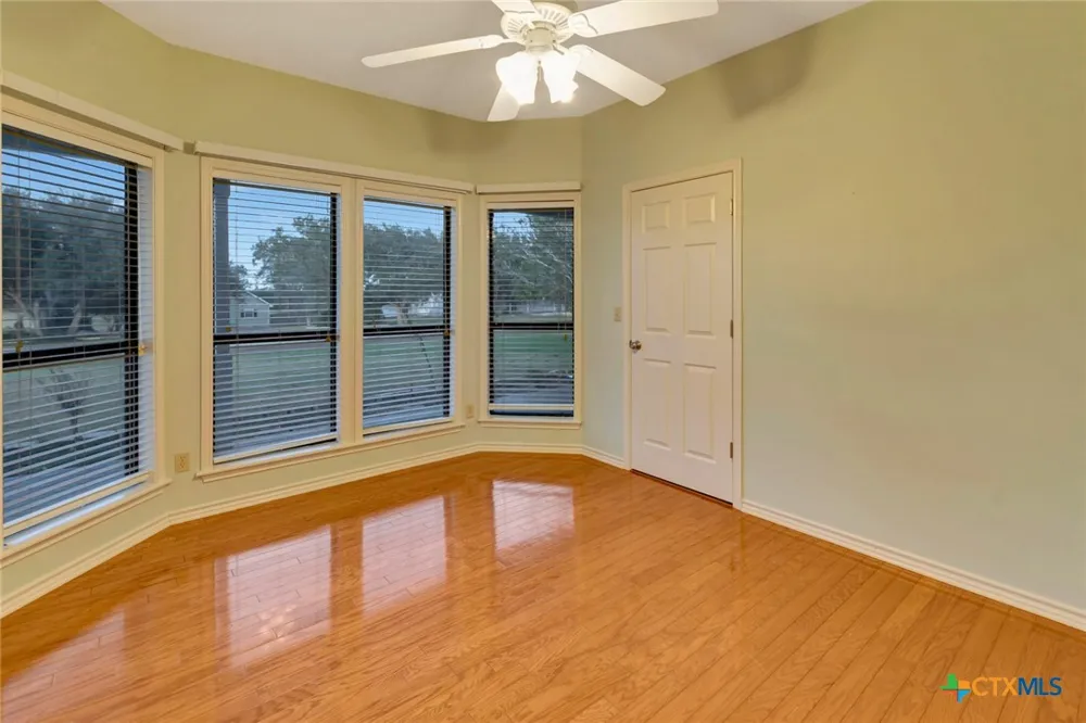 192 Huron Street Victoria, TX 77905