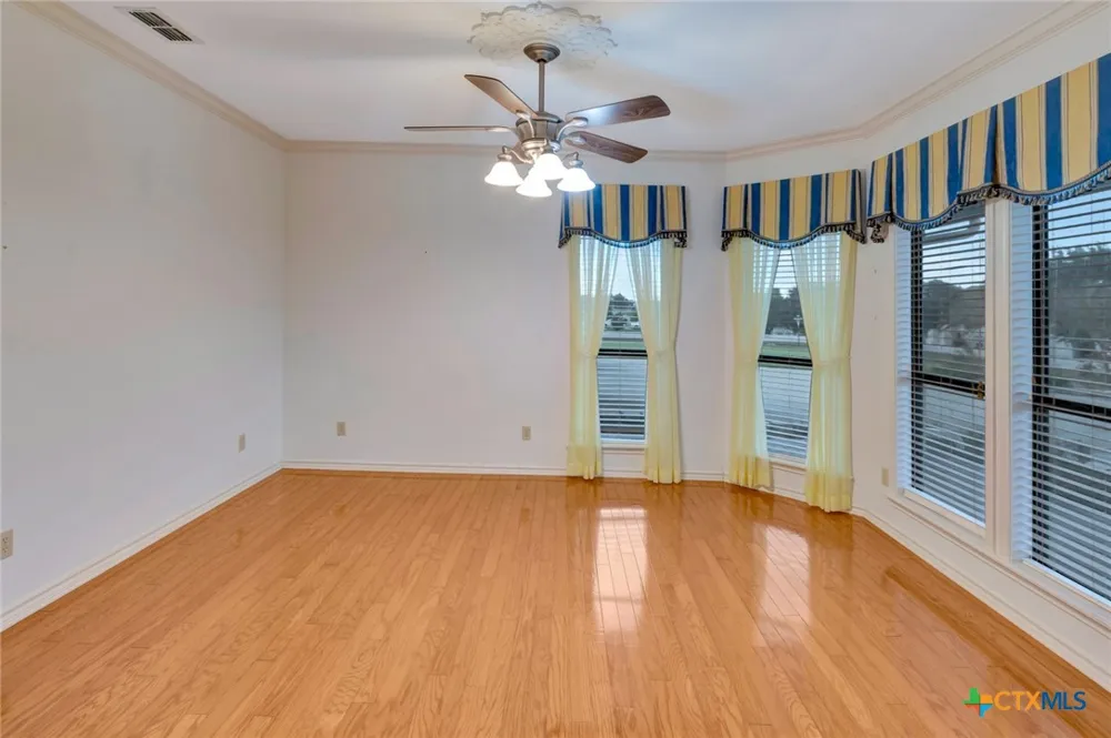 192 Huron Street Victoria, TX 77905