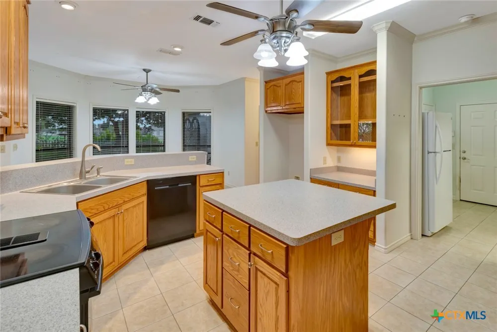192 Huron Street Victoria, TX 77905