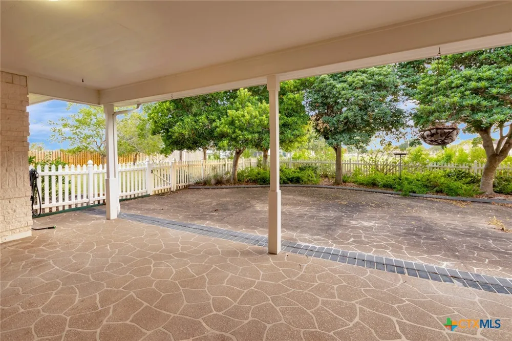 192 Huron Street Victoria, TX 77905