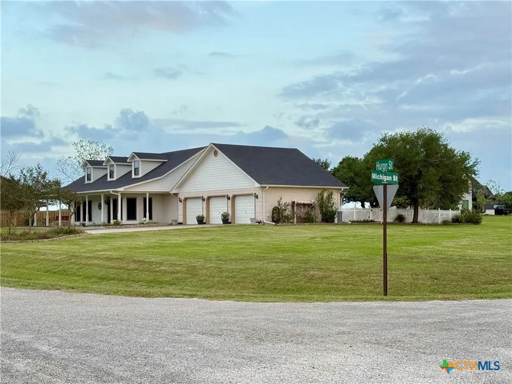 192 Huron Street Victoria, TX 77905