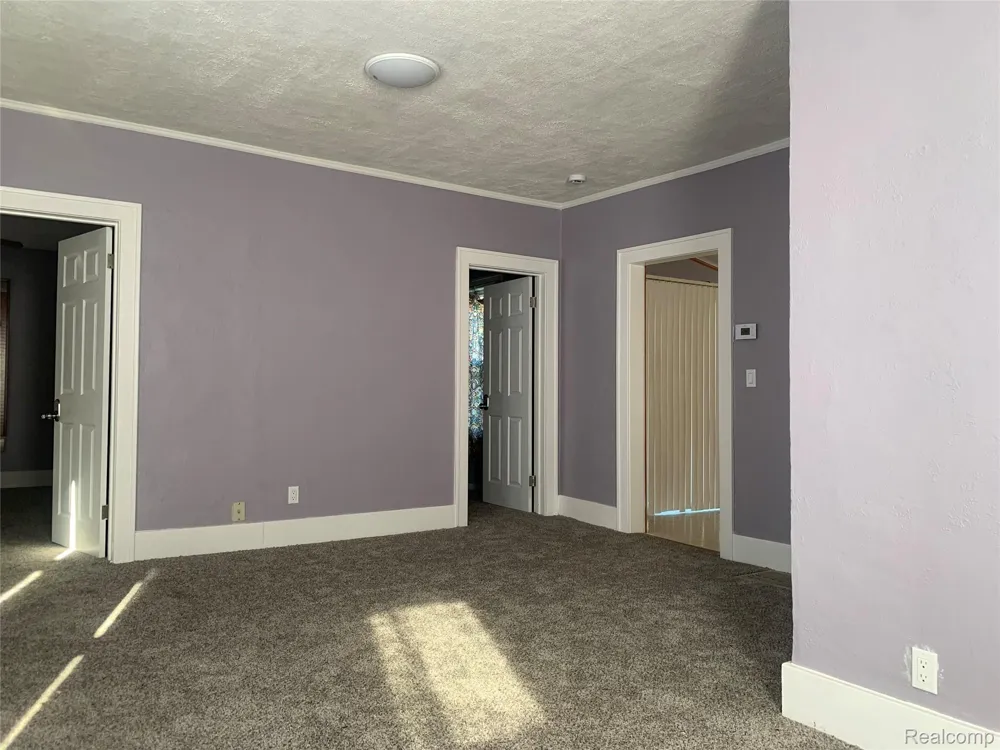 35708 Brush Street Wayne City, MI 48184