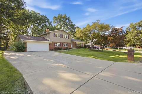 36521 Gloucester Drive