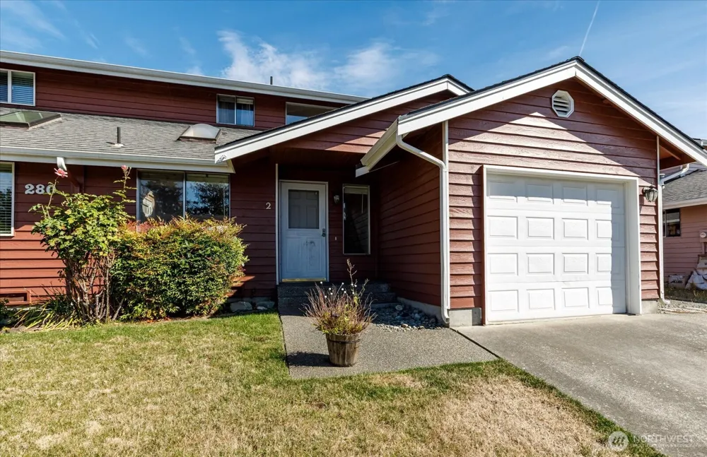 280 Nunan Loop #2 Oak Harbor, WA 98277