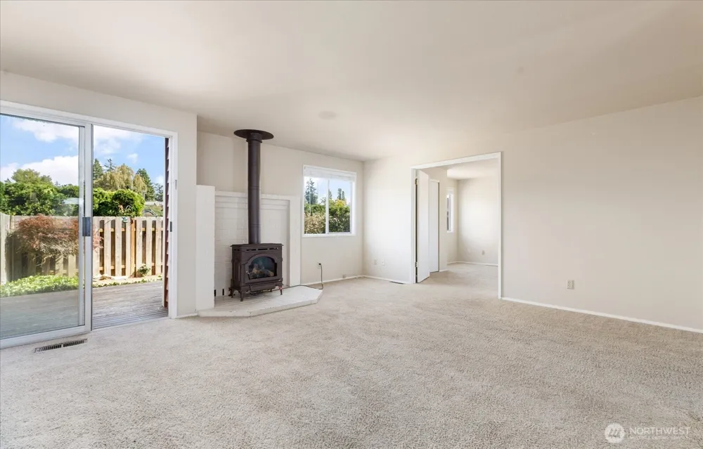 280 Nunan Loop #2 Oak Harbor, WA 98277