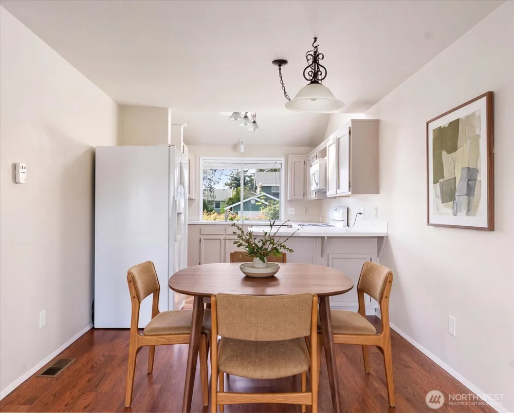 280 Nunan Loop #2 Oak Harbor, WA 98277