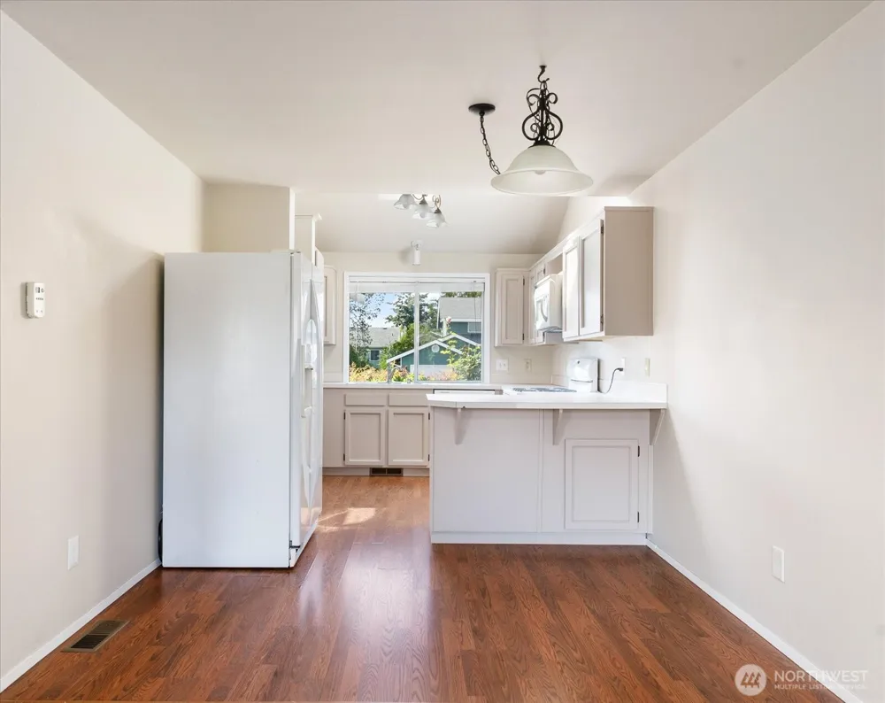280 Nunan Loop #2 Oak Harbor, WA 98277