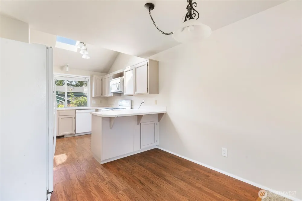 280 Nunan Loop #2 Oak Harbor, WA 98277