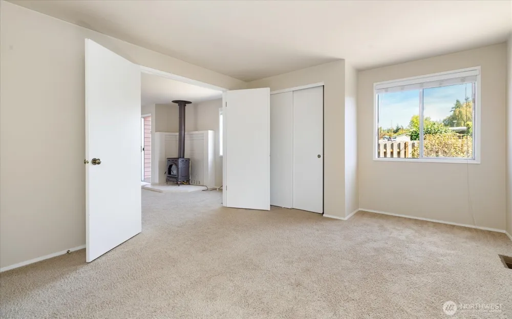 280 Nunan Loop #2 Oak Harbor, WA 98277