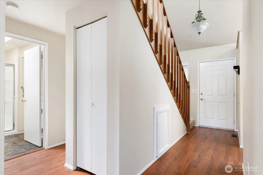 280 Nunan Loop #2 Oak Harbor, WA 98277