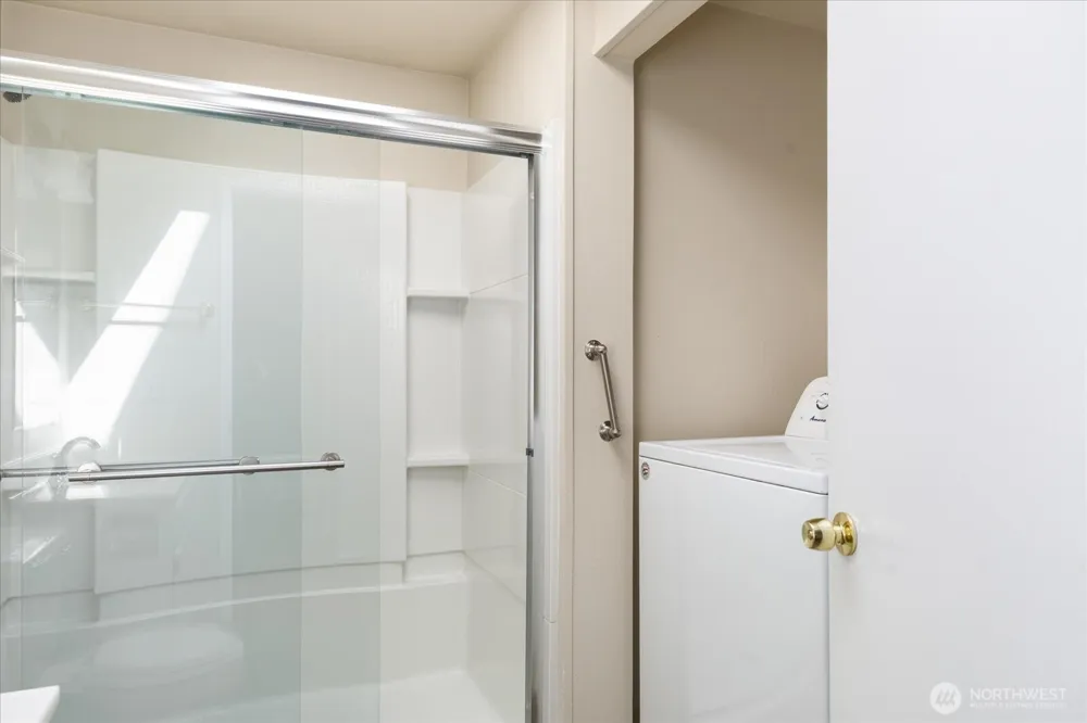 280 Nunan Loop #2 Oak Harbor, WA 98277