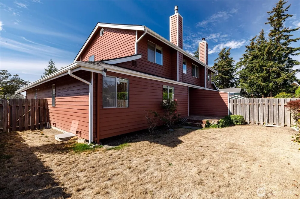 280 Nunan Loop #2 Oak Harbor, WA 98277