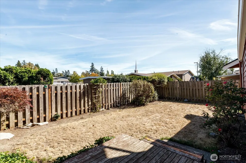 280 Nunan Loop #2 Oak Harbor, WA 98277